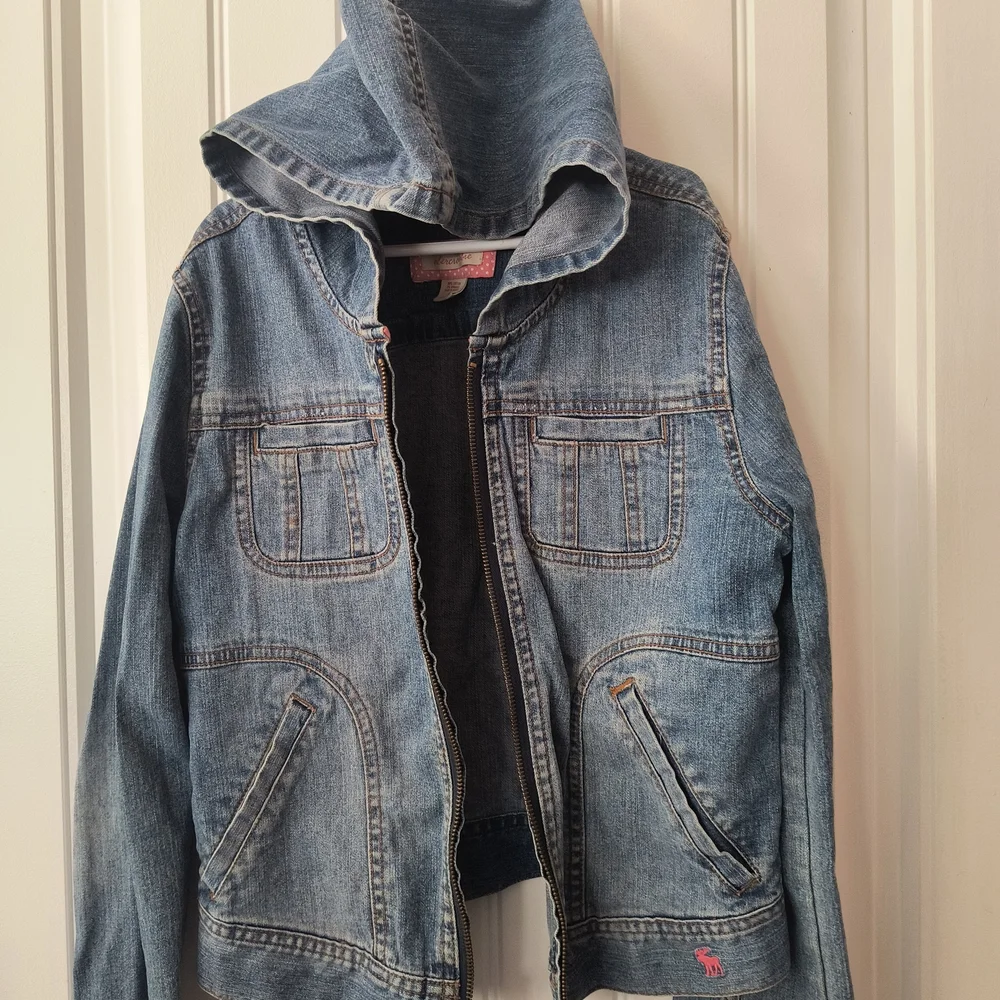 Abercrombie & Fitch Blue Denim Jacket with Hood - Picture 1 of 5